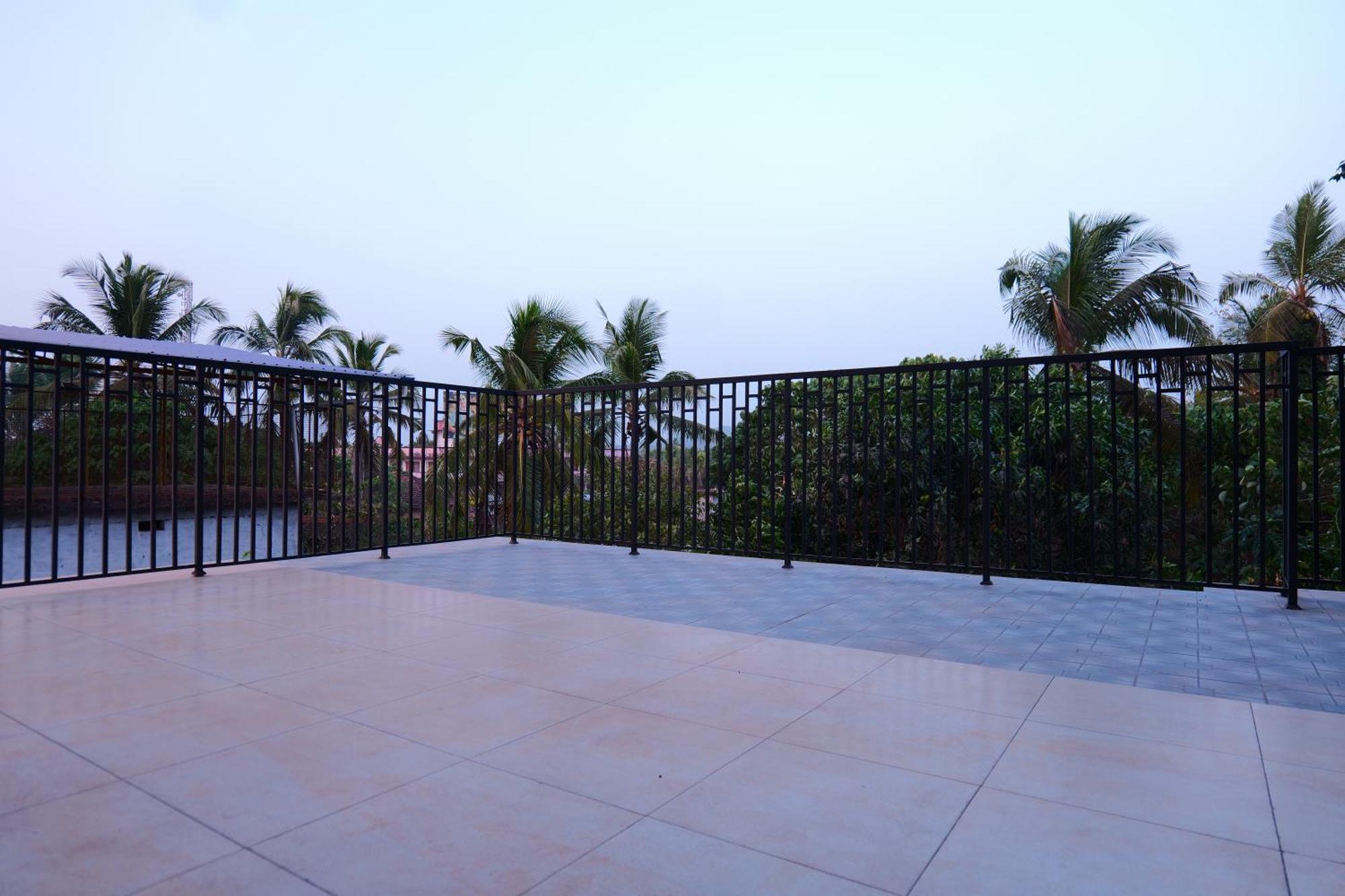 Hotel Classico International Kannangad Buitenkant foto