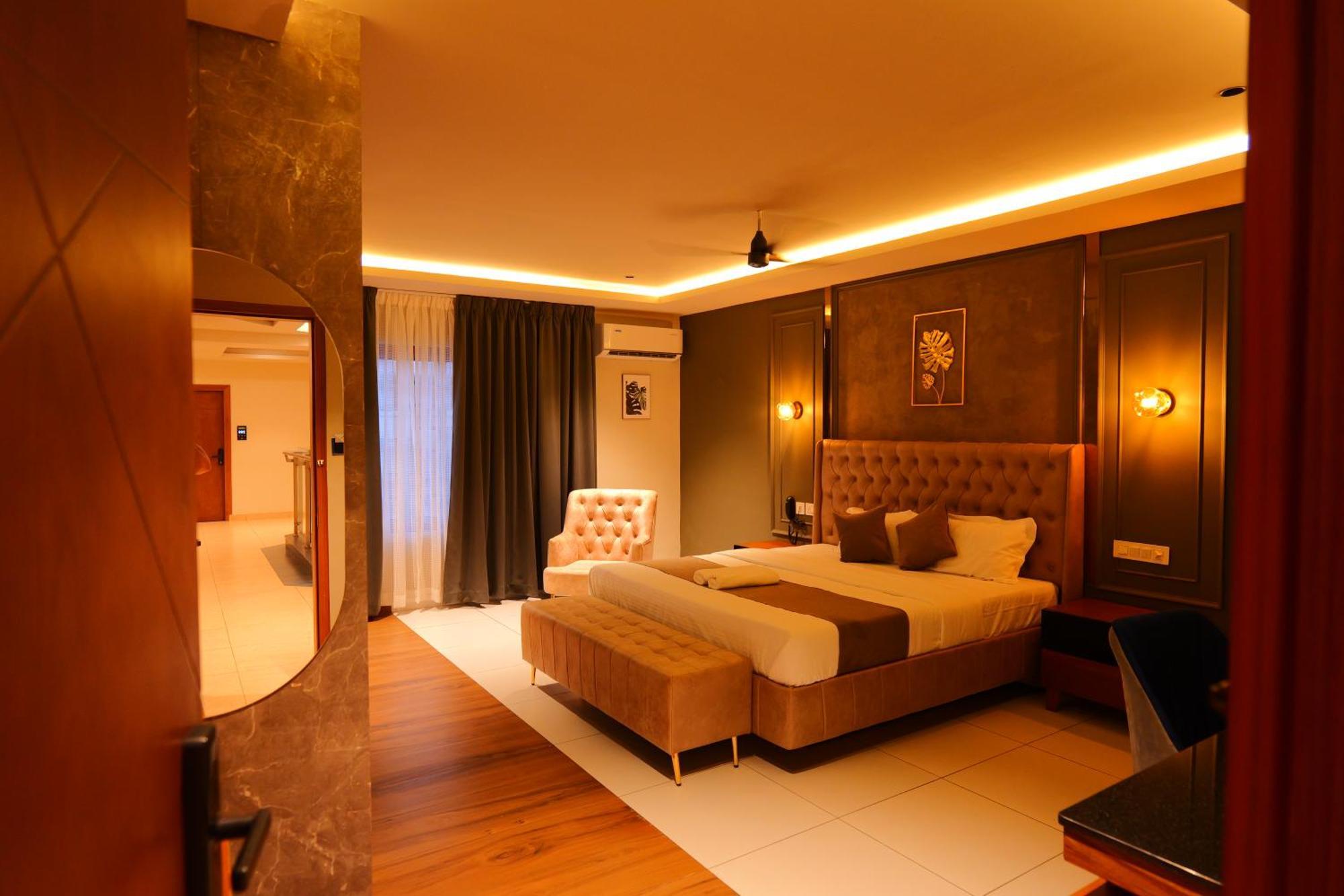 Hotel Classico International Kannangad Buitenkant foto